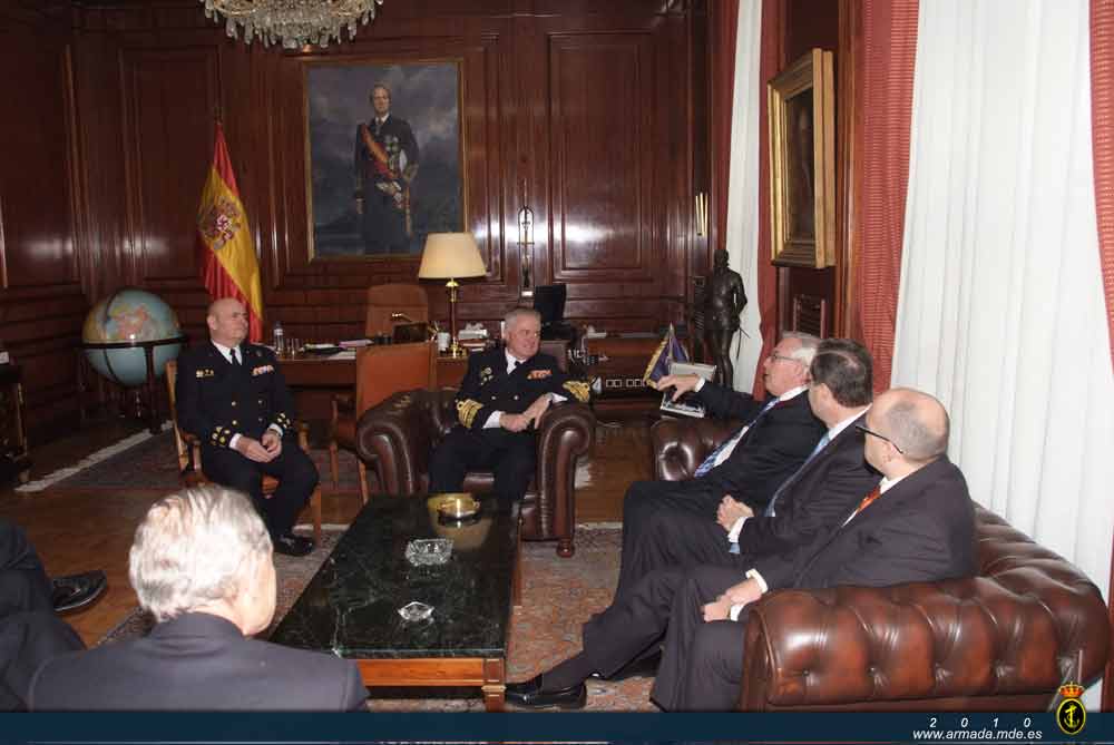 El Almirante Jefe del Estado Mayor de la Armada recibe al Rector Magnífico de la Universidad de Murcia